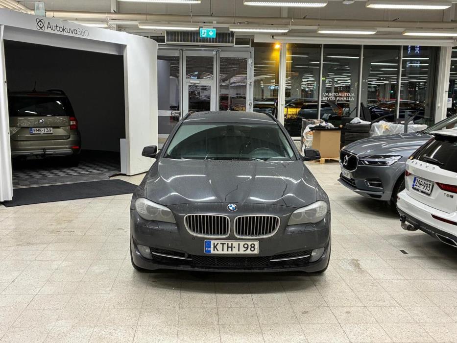 BMW 525 2011