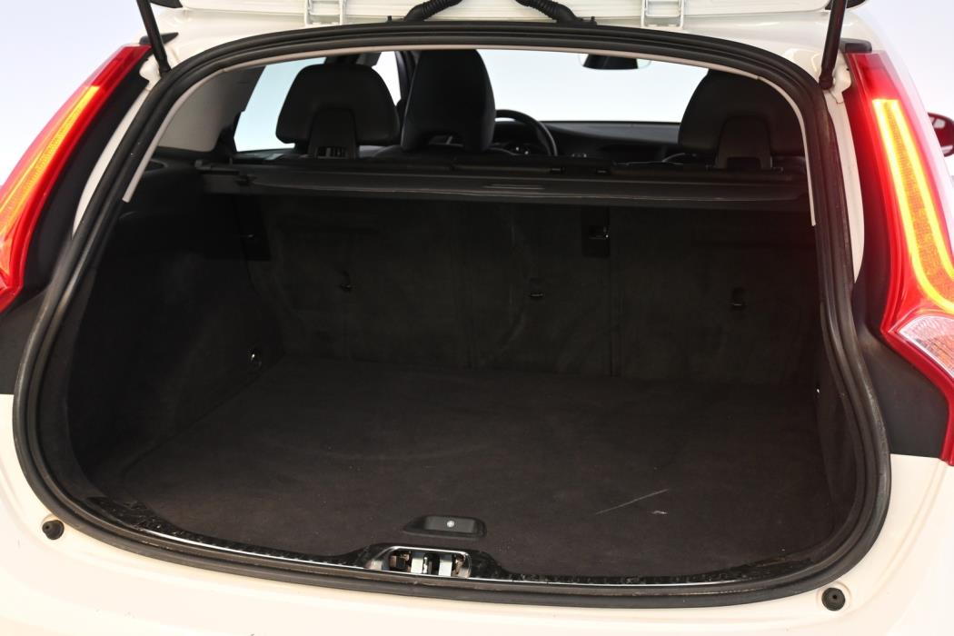VOLVO V60 2018