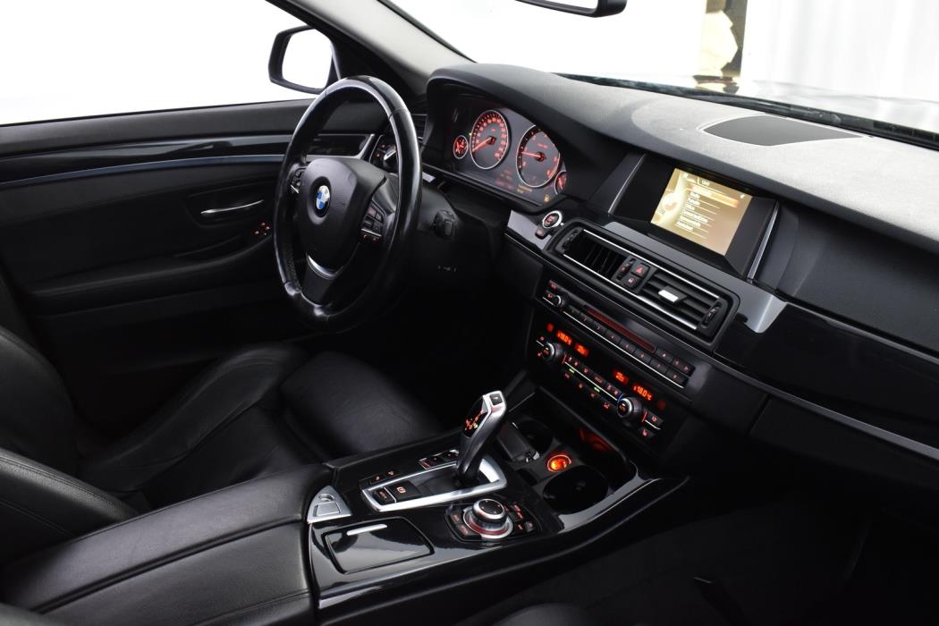 BMW 520 2015