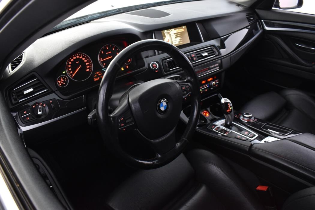 BMW 520 2015