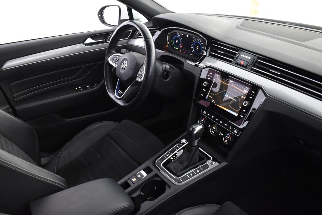 VOLKSWAGEN Passat 2020