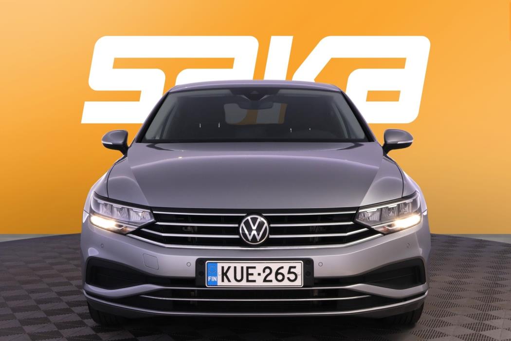 VOLKSWAGEN Passat 2021