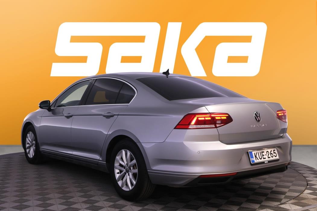 VOLKSWAGEN Passat 2021