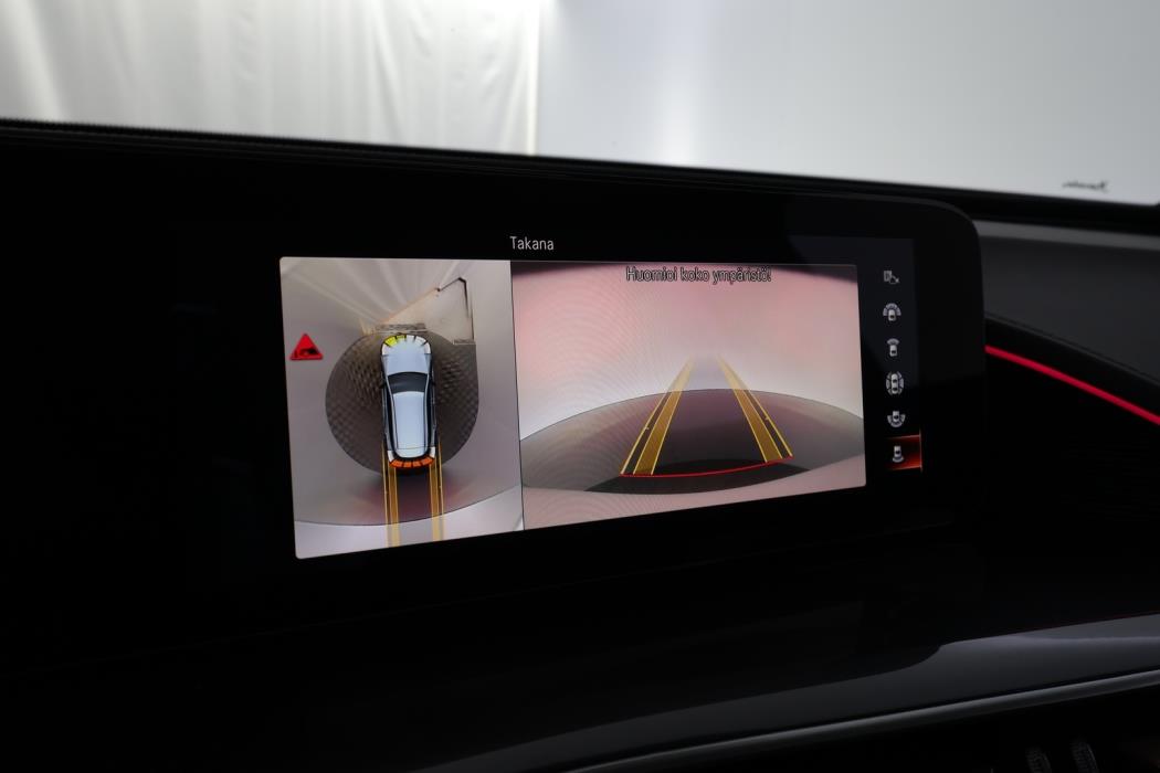 MERCEDES-BENZ EQC 2021