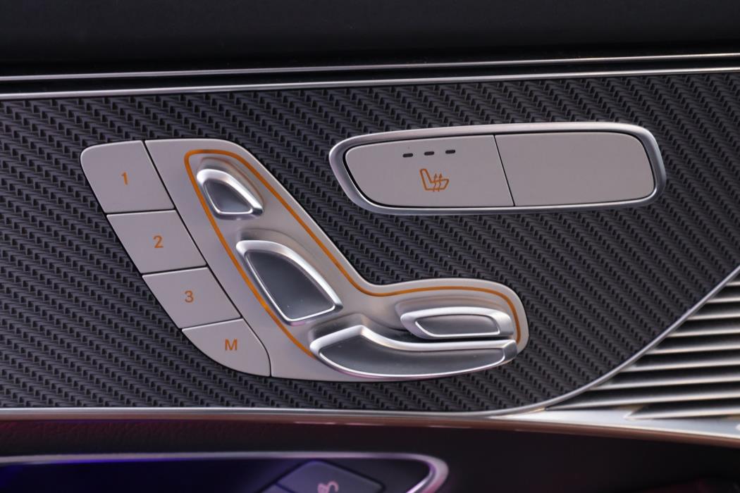 MERCEDES-BENZ EQC 2021