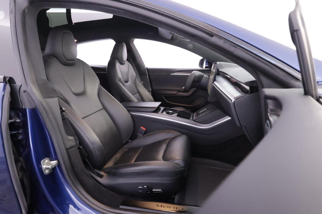 TESLA Model S 2023