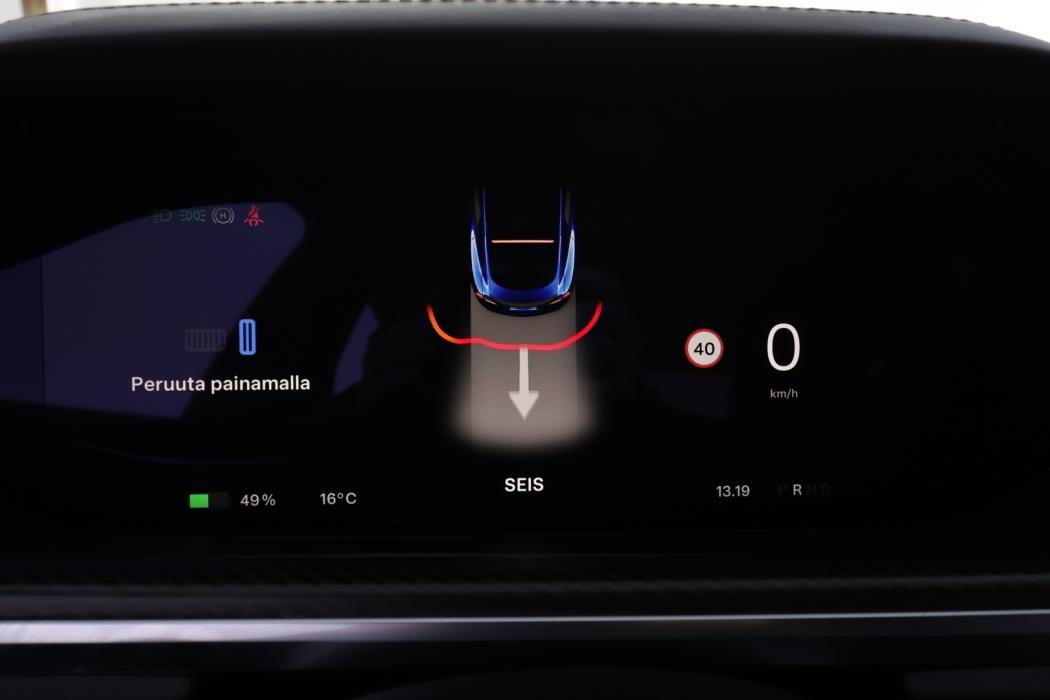 TESLA Model S 2023
