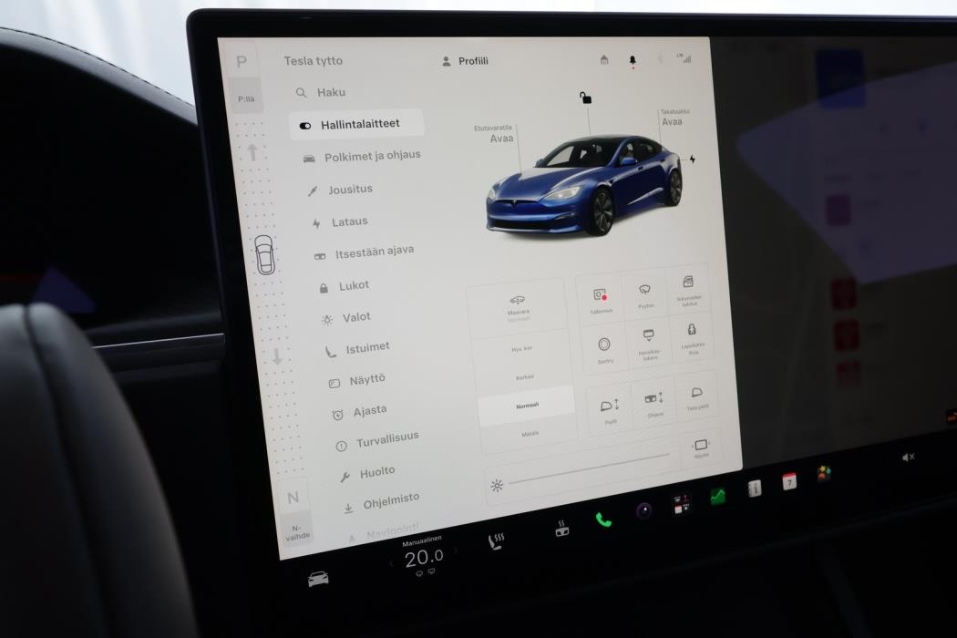 TESLA Model S 2023