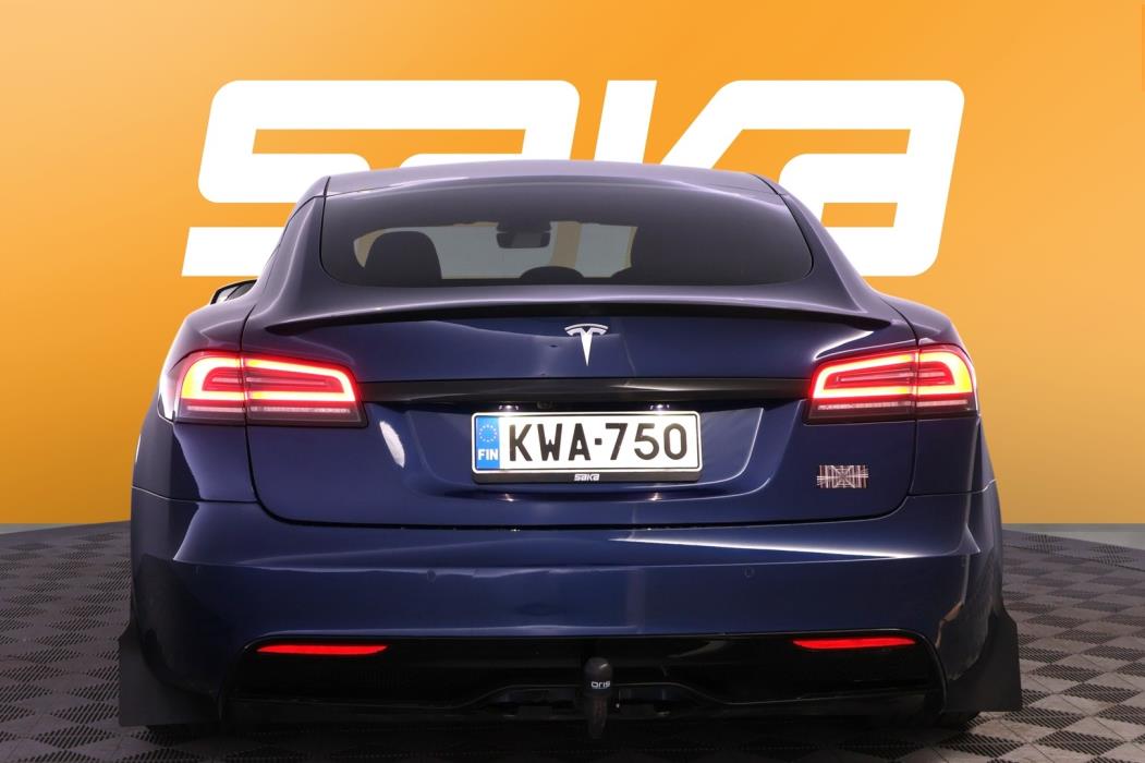 TESLA Model S 2023