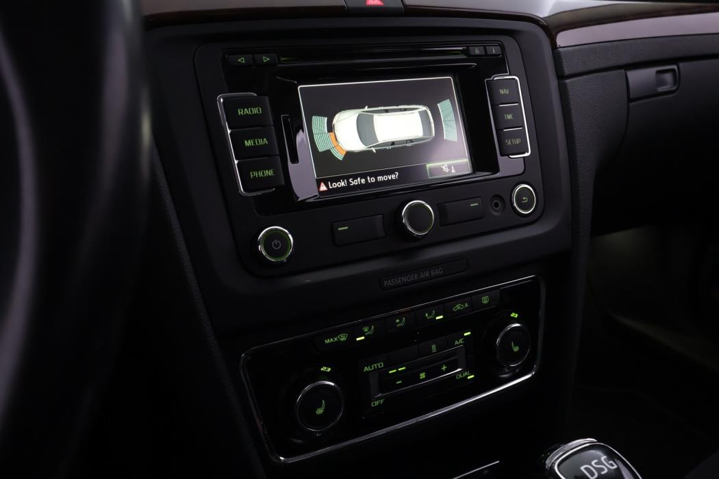 SKODA Superb 2014