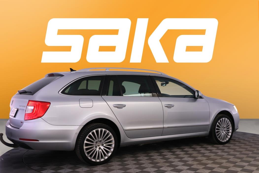 SKODA Superb 2014