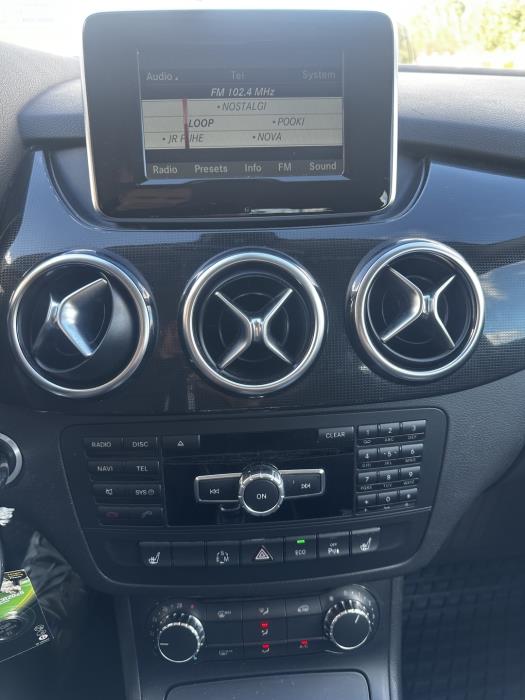 MERCEDES-BENZ B 2014
