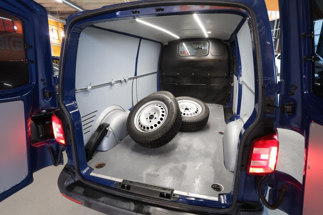 VOLKSWAGEN Transporter 2016