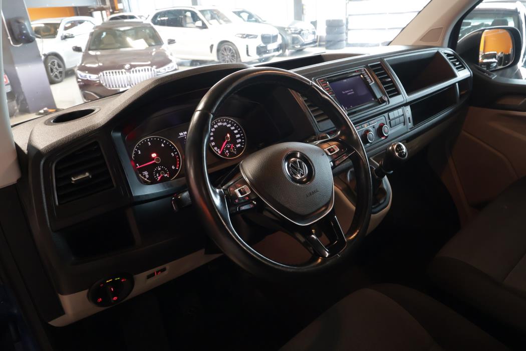 VOLKSWAGEN Transporter 2016