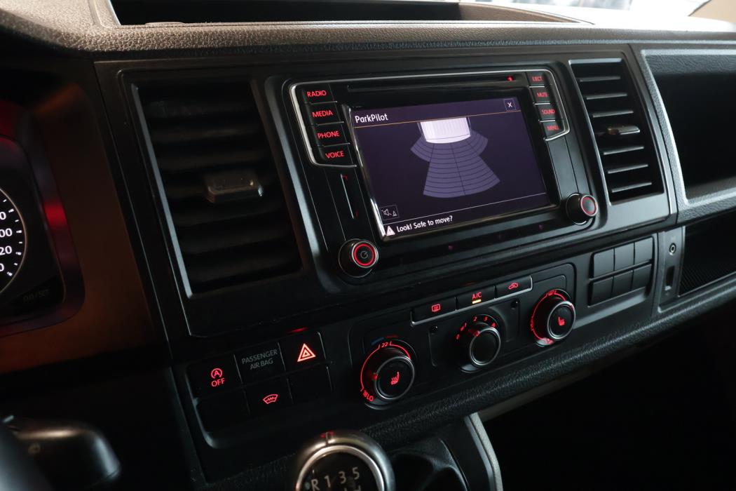VOLKSWAGEN Transporter 2016