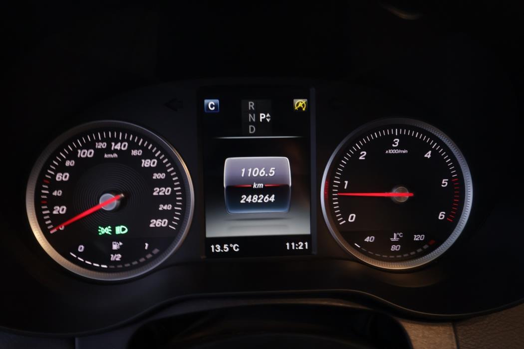 MERCEDES-BENZ C 2016