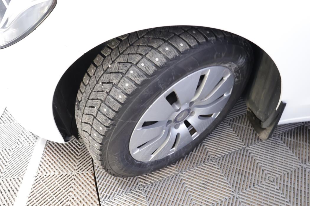 MERCEDES-BENZ C 2016