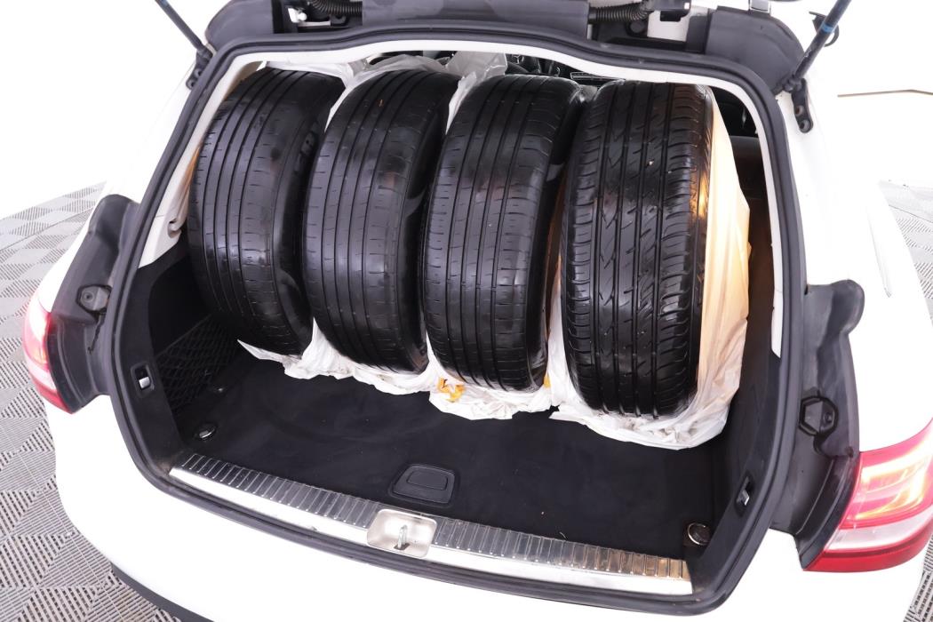 MERCEDES-BENZ C 2016