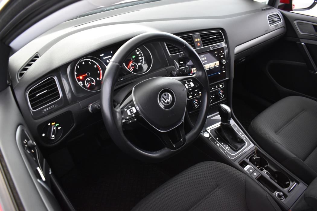 VOLKSWAGEN Golf 2019