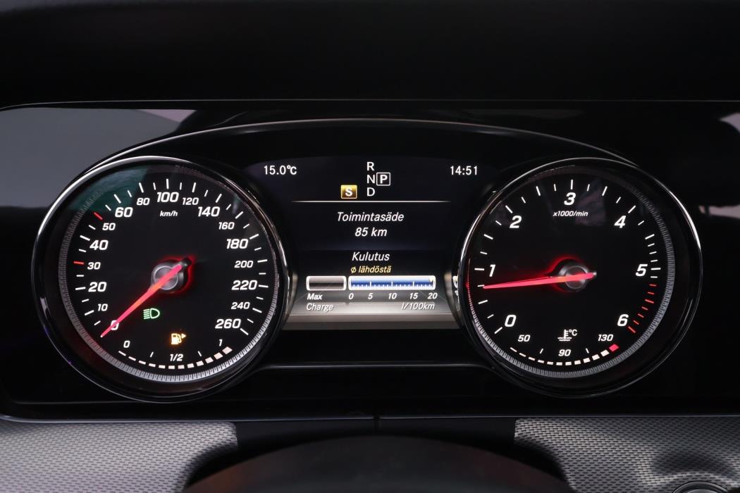 MERCEDES-BENZ E 2017