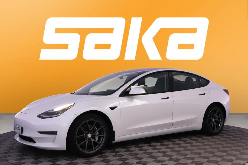 TESLA Model 3 2021