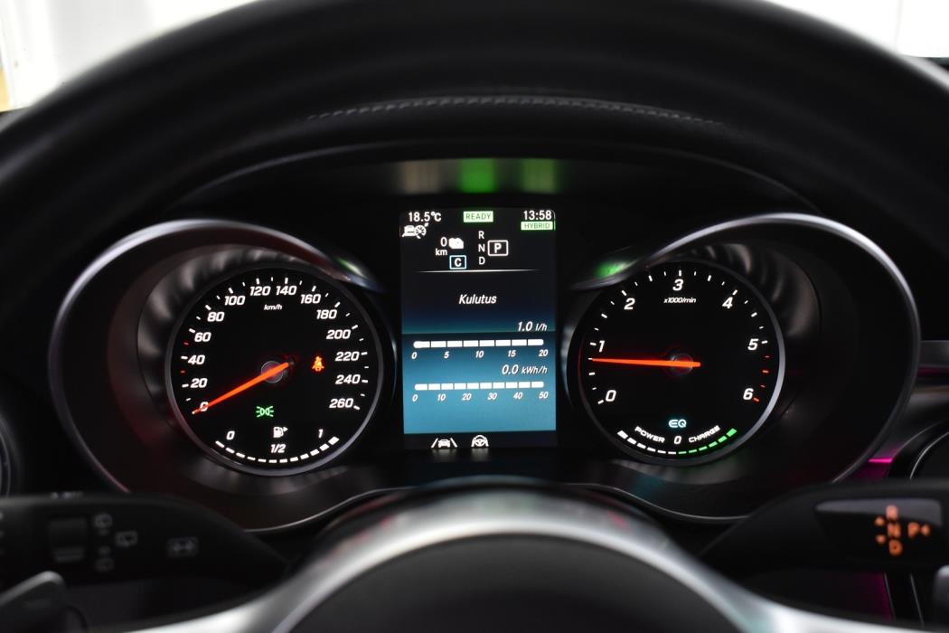 MERCEDES-BENZ C 2020