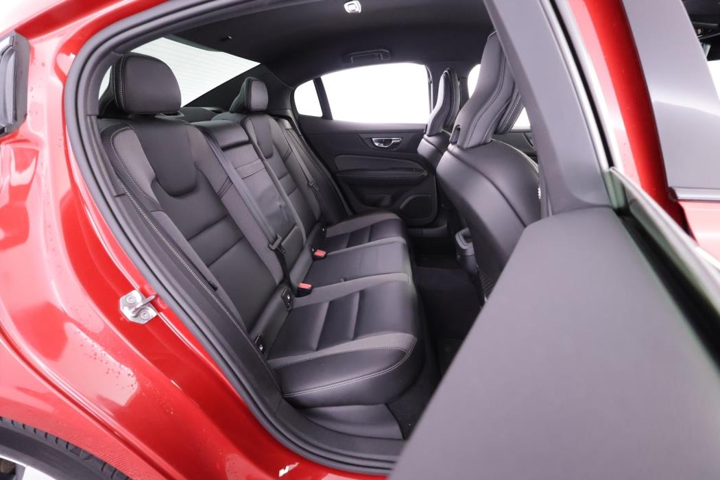 VOLVO S60 2022