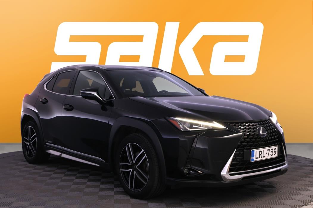LEXUS UX 2020