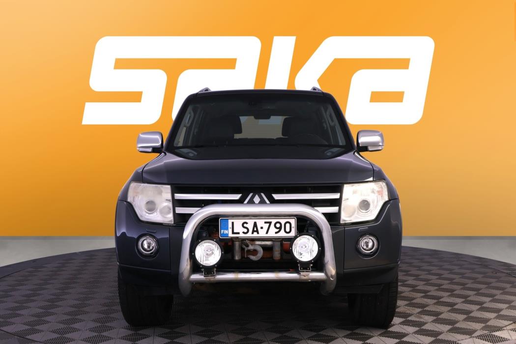 MITSUBISHI Pajero 2010
