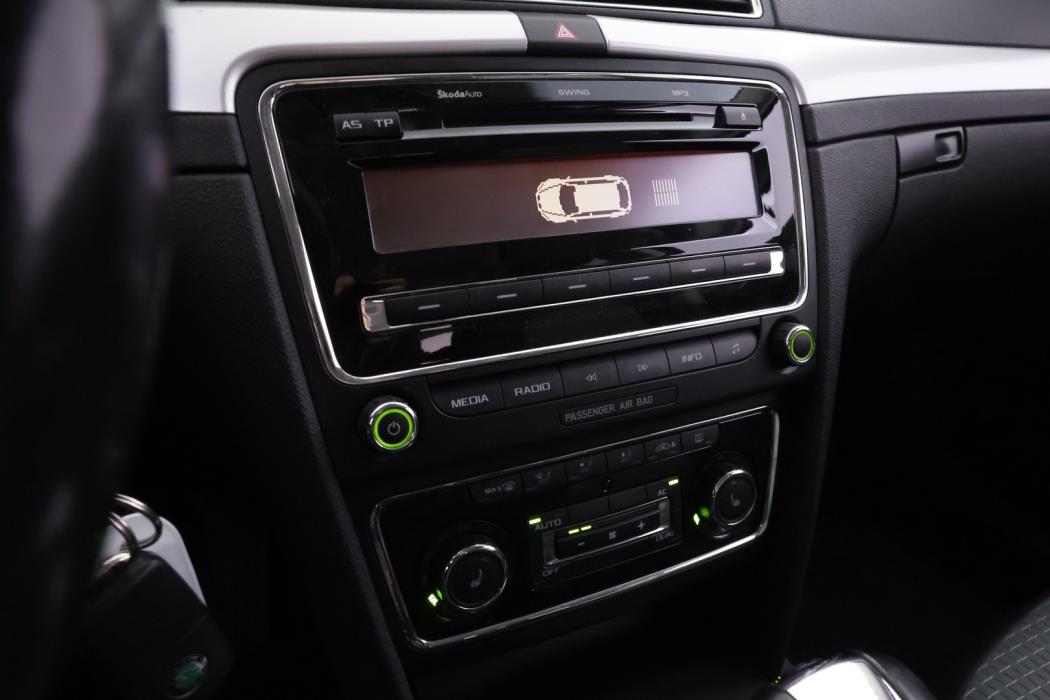 SKODA Superb 2010