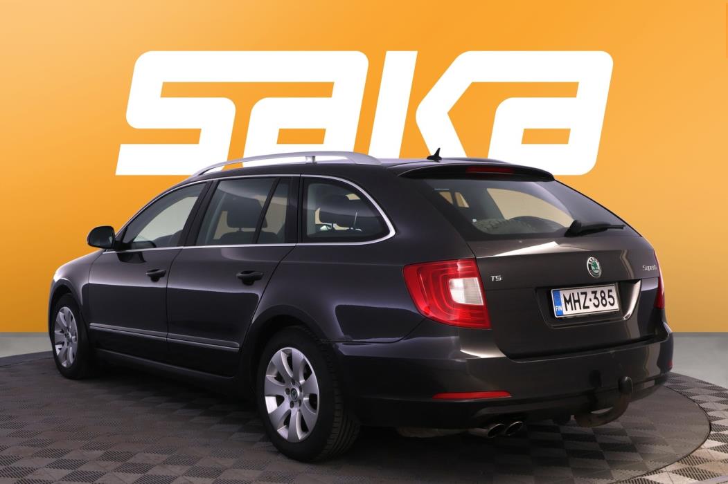 SKODA Superb 2010