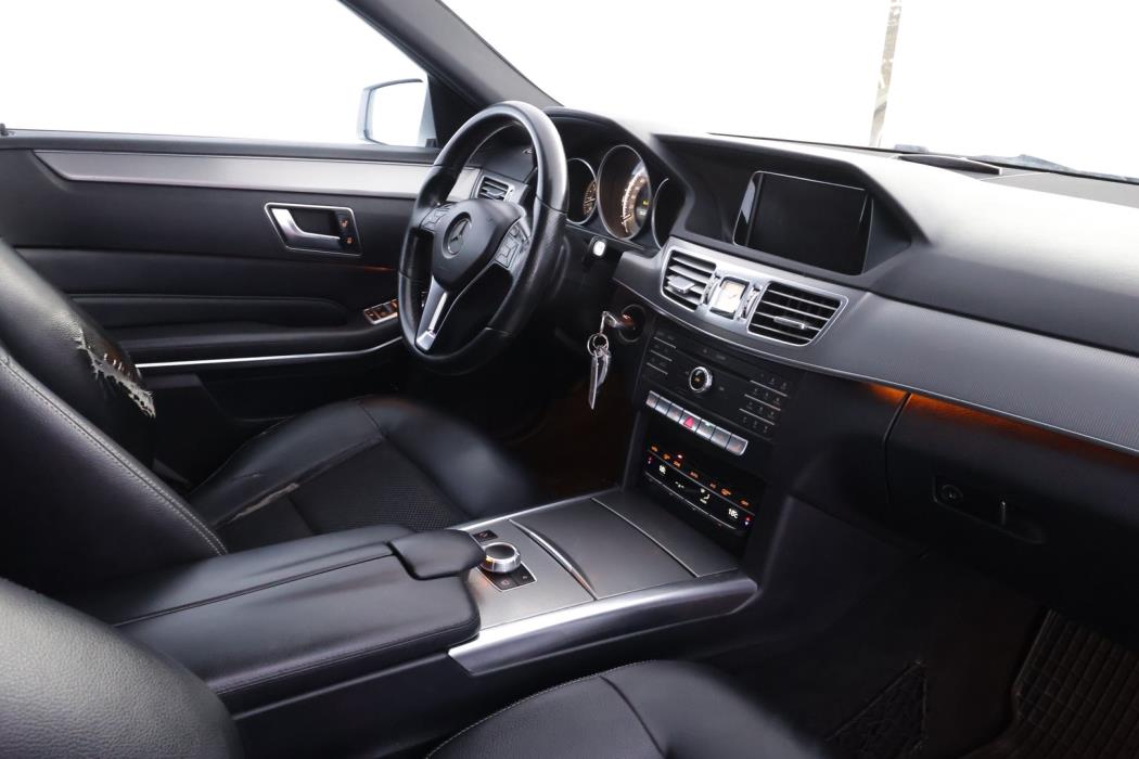 MERCEDES-BENZ E 2015