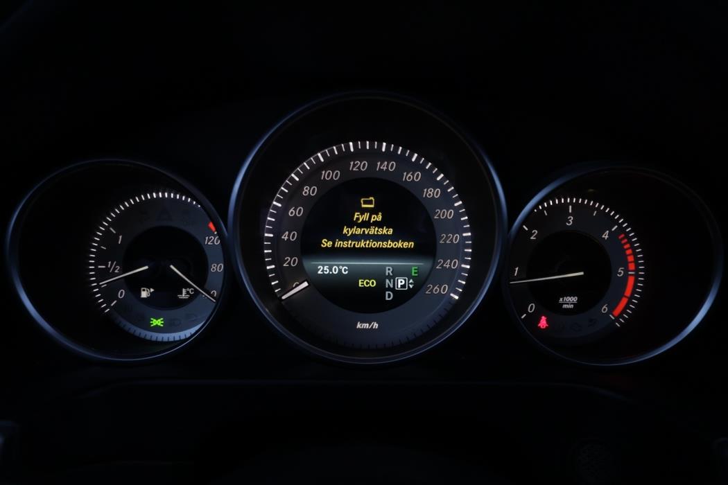 MERCEDES-BENZ E 2015
