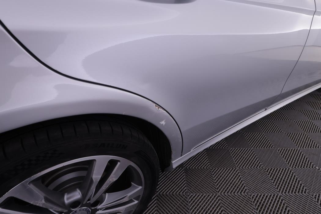 MERCEDES-BENZ E 2015