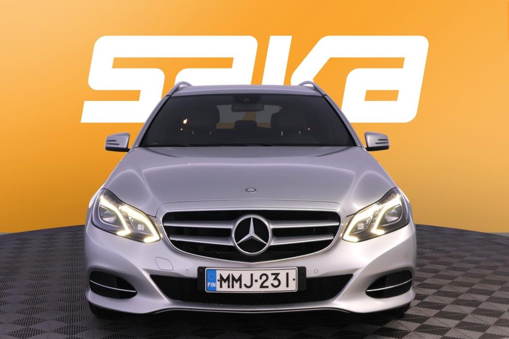 MERCEDES-BENZ E 2015