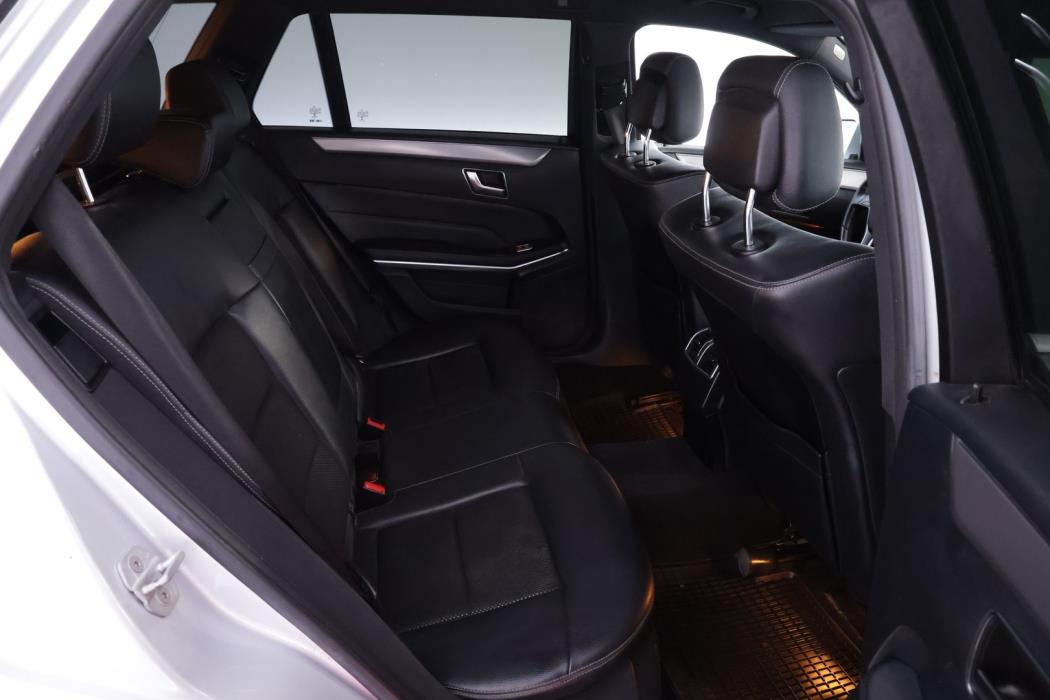 MERCEDES-BENZ E 2015