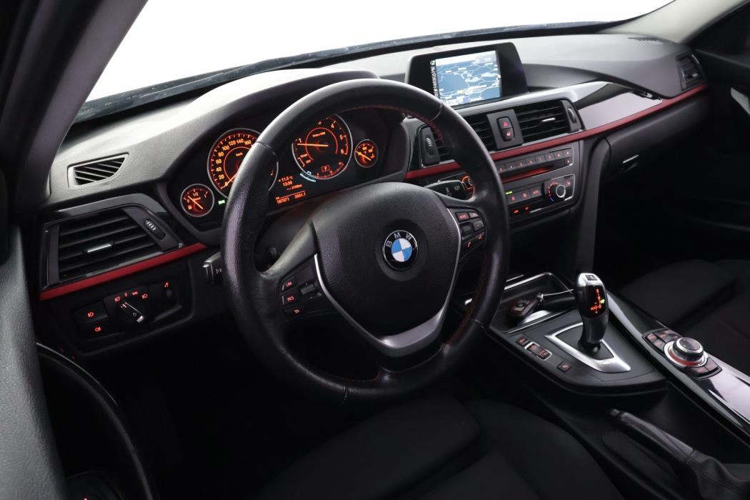 BMW 318 2014
