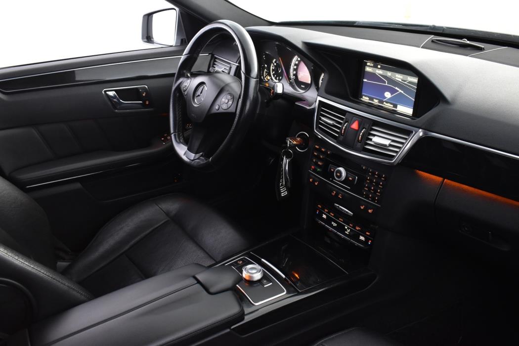 MERCEDES-BENZ E 2011