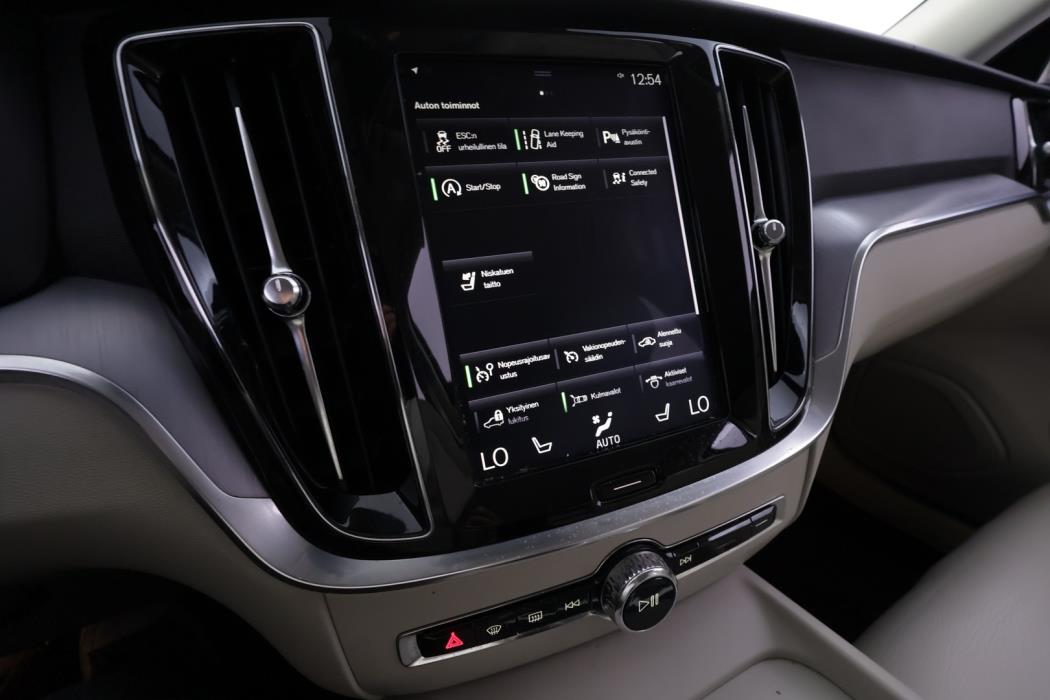 VOLVO V60 2019