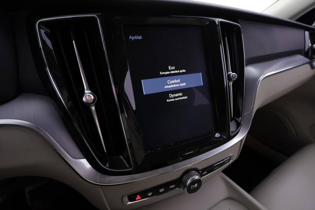 VOLVO V60 2019