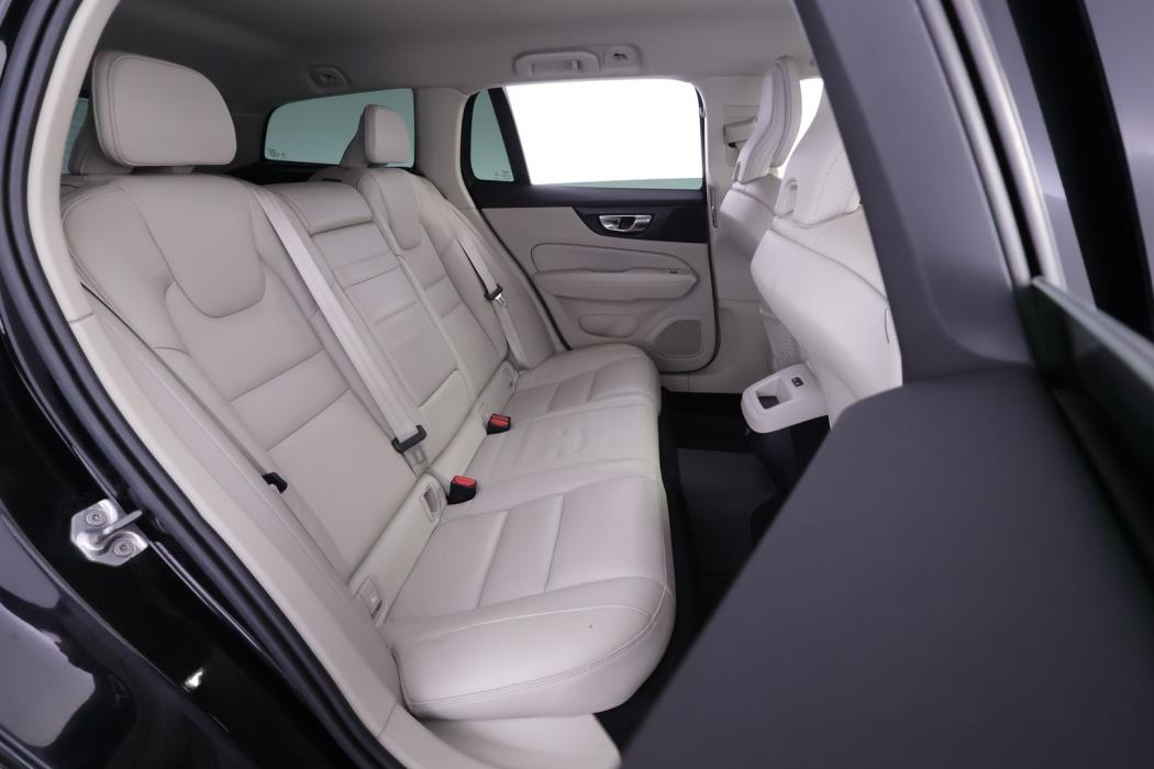 VOLVO V60 2019