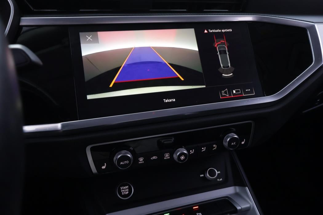 AUDI Q3 2023