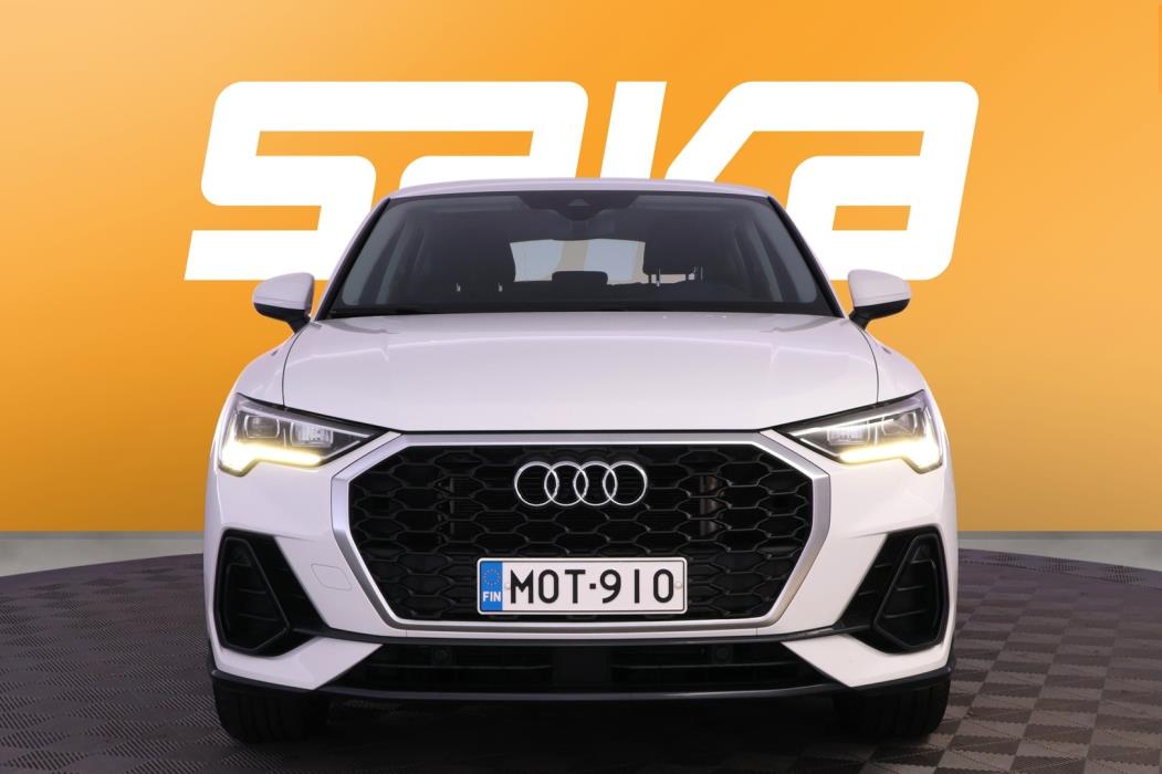 AUDI Q3 2023