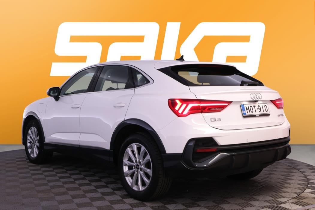 AUDI Q3 2023