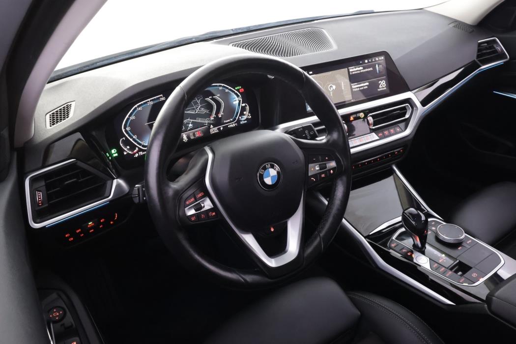 BMW 320 2021