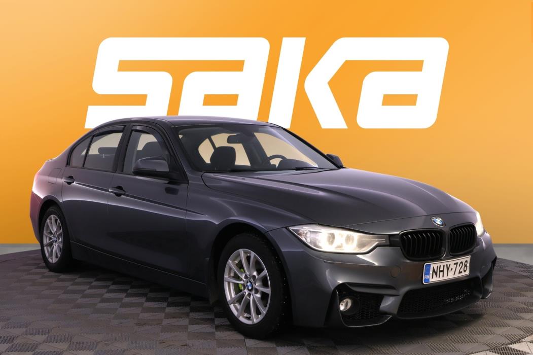 BMW 320 2012