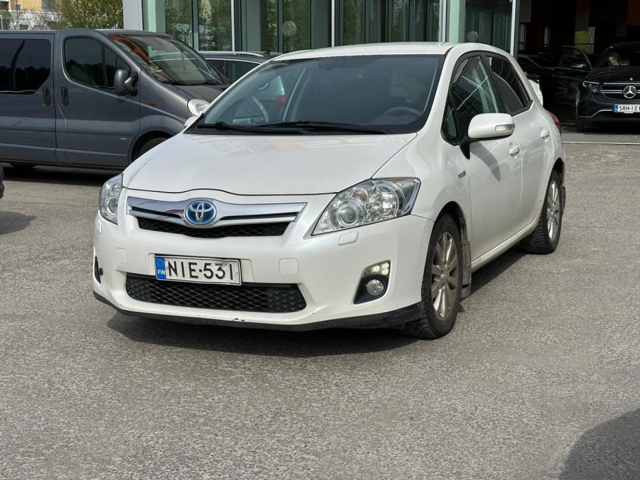 TOYOTA Auris 2010
