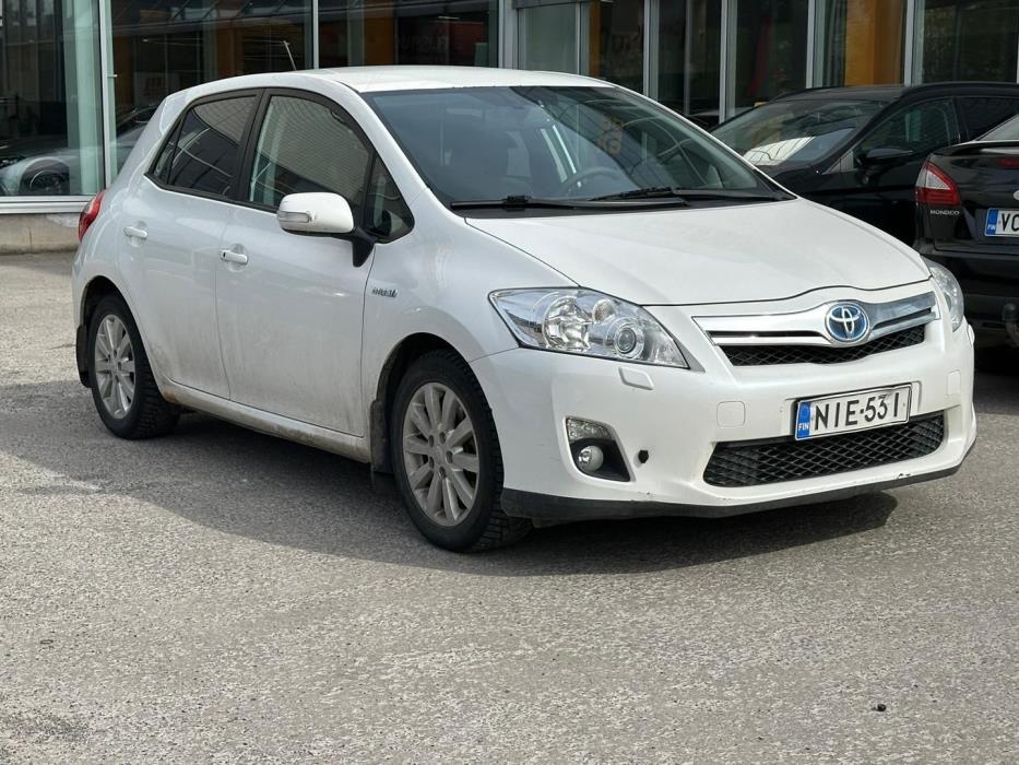 TOYOTA Auris 2010