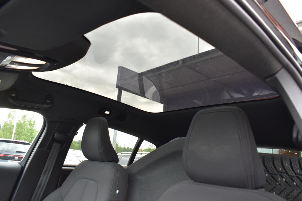 VOLVO C40 2023