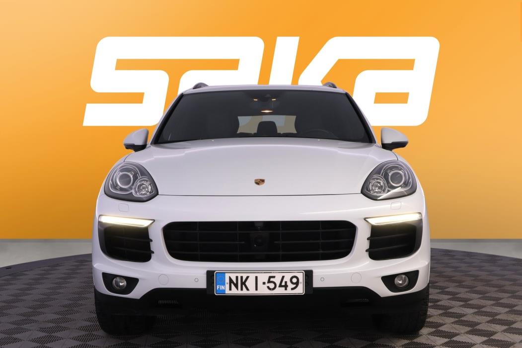 PORSCHE Cayenne 2017